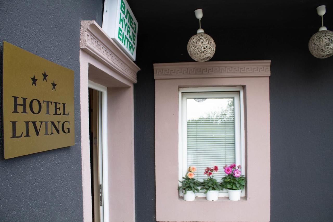 Hotel Living Suto Orizari Экстерьер фото